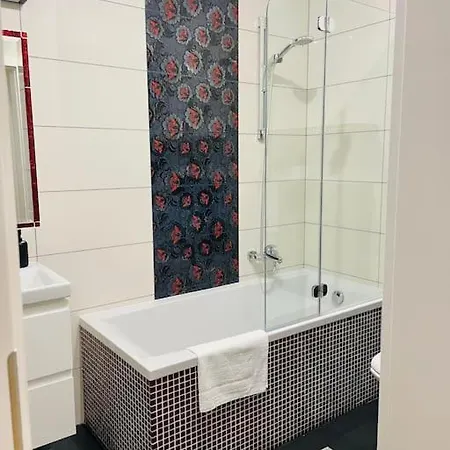 Apartment Nowoczesne Mieszkanie Z Miejscem Postojowym *